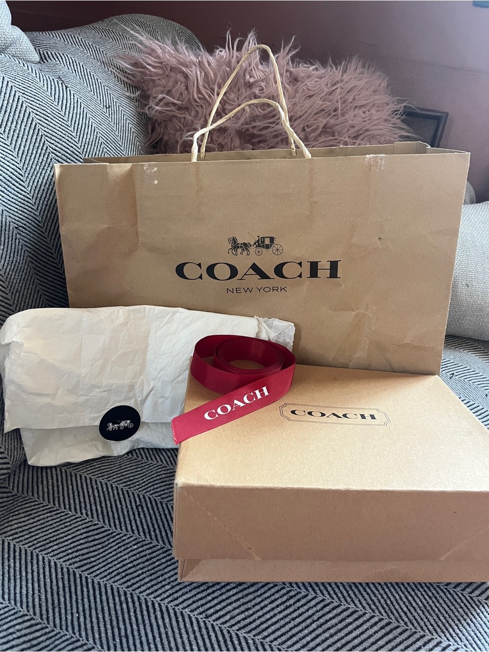 Coach Shopper, Box & Ribbon set for gifts